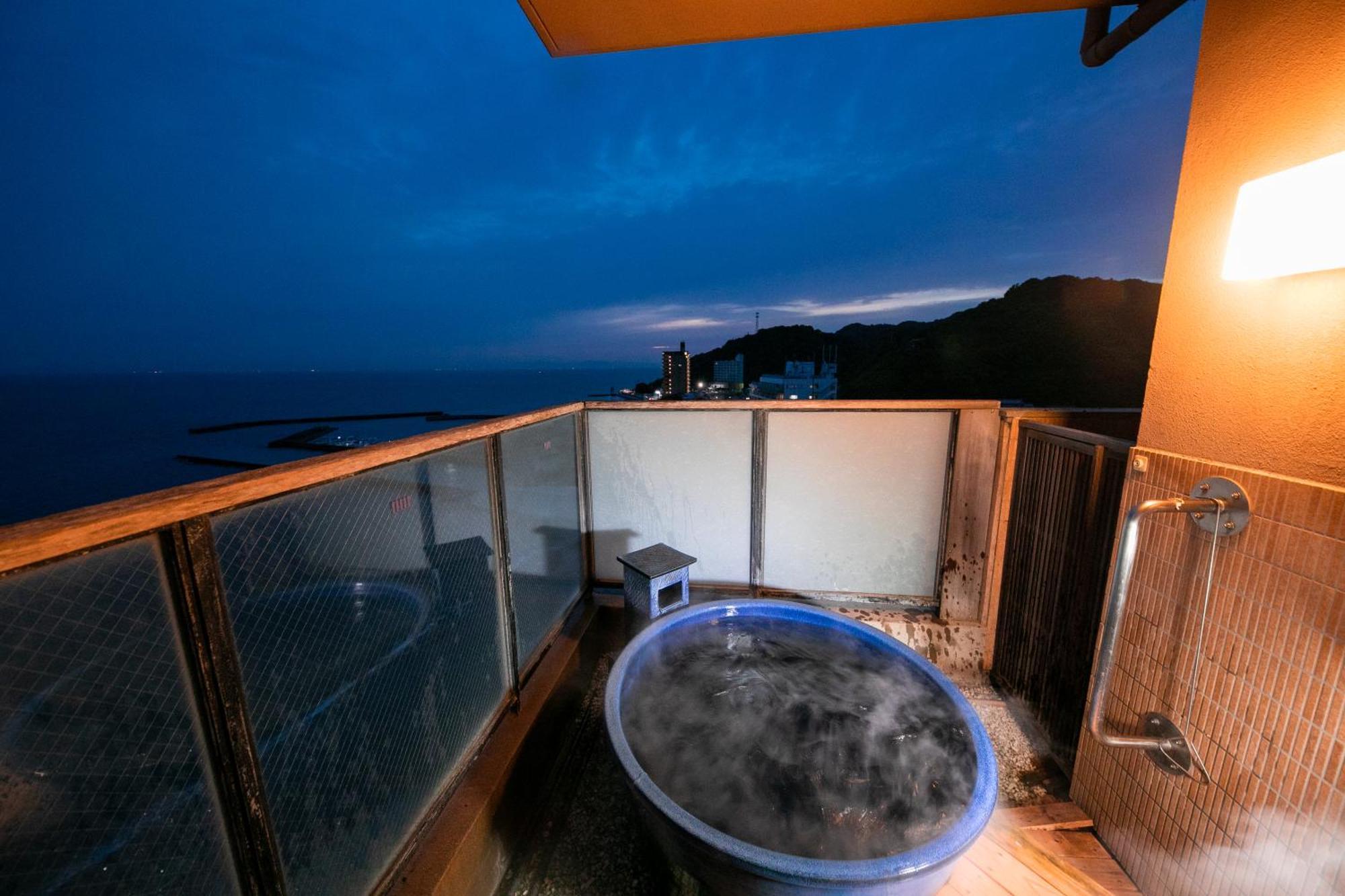 Genjiko Minamichita Quarto foto